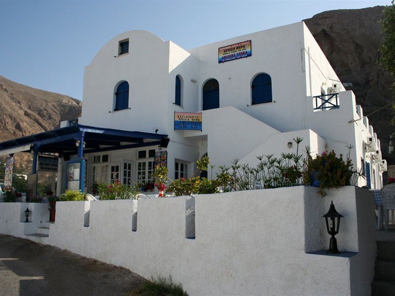 Ancient Thera Studios Периса Екстериор снимка