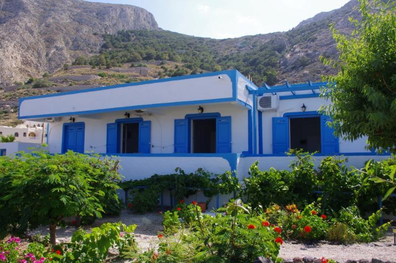 Ancient Thera Studios Периса Екстериор снимка